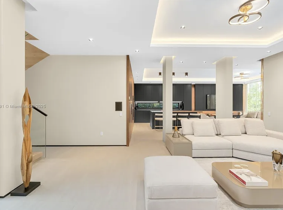 House 3 View 25